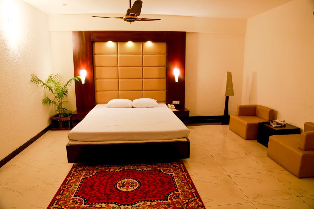 Hotel Castle Salam Khulna Exterior photo
